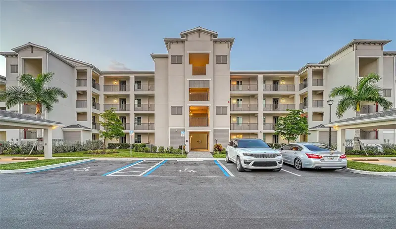 12140 Wellen Golf St #301, FL
