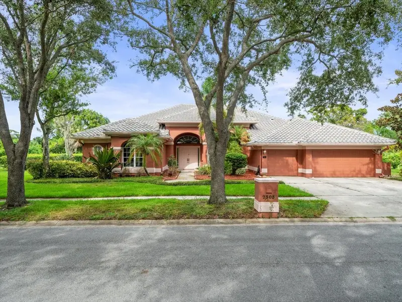7303 Sawgrass Point Dr N, FL
