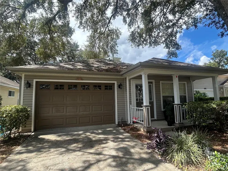25119 Cranes Roost Cir, FL