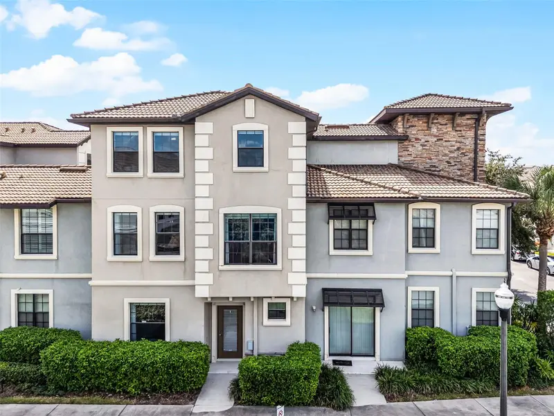 1317 Shinnecock Hills Dr, FL