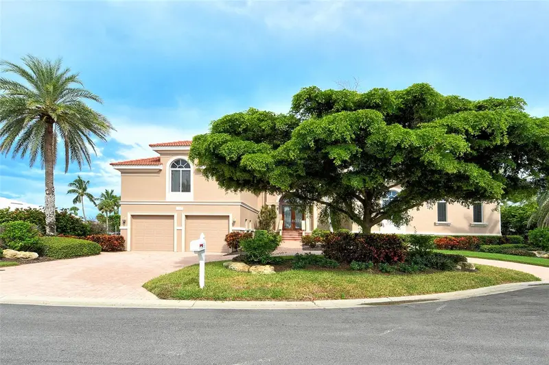 591 Putting Green Ln, FL