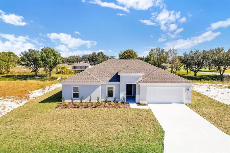 636 Grand Oaks Dr, FL