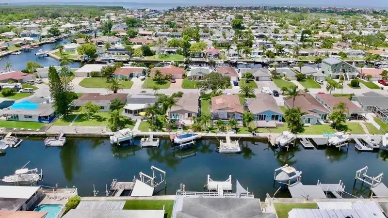 4921 Shell Stream Blvd, FL