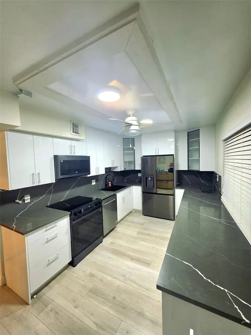 4020 W Palm Aire #402, FL