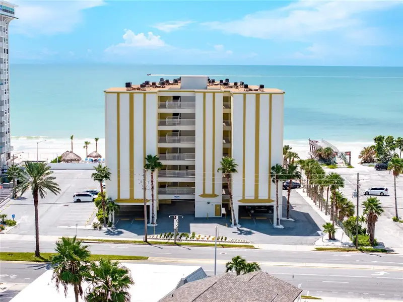 17450 Gulf Blvd #206, FL