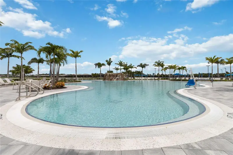 25508 Royal Tern Ln, FL