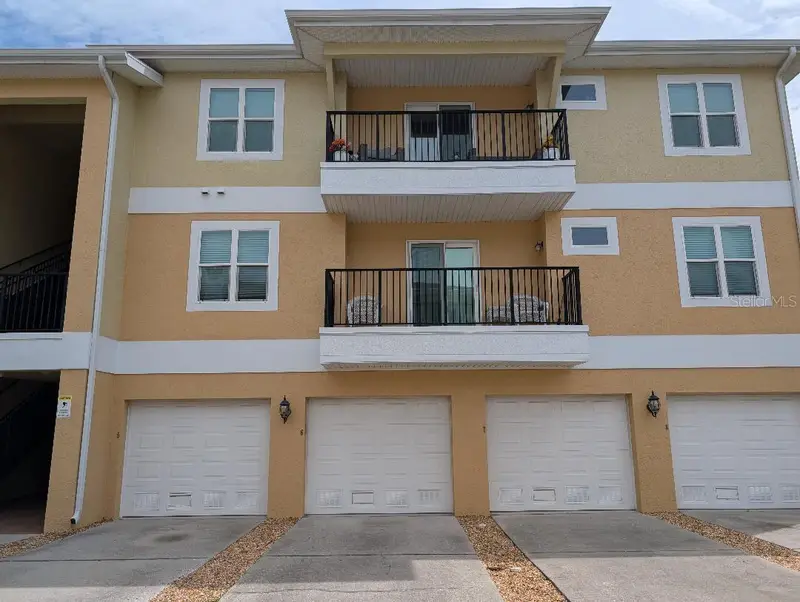 6394 Banyan Blvd #204, FL