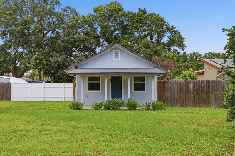 1137 Shawnee Dr, FL
