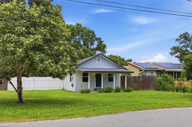 1137 Shawnee Dr, FL