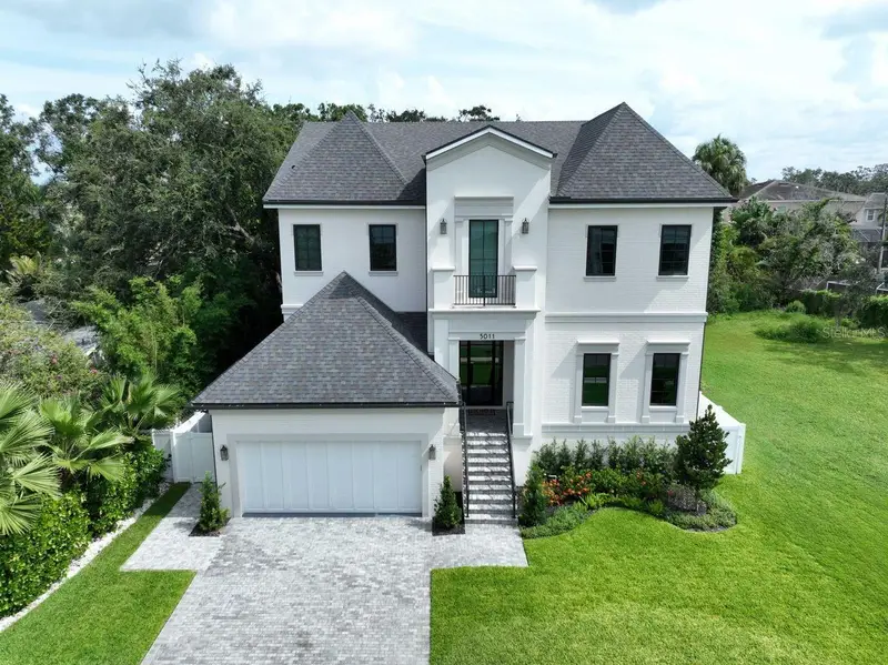 5011 W Dickens Ave, FL