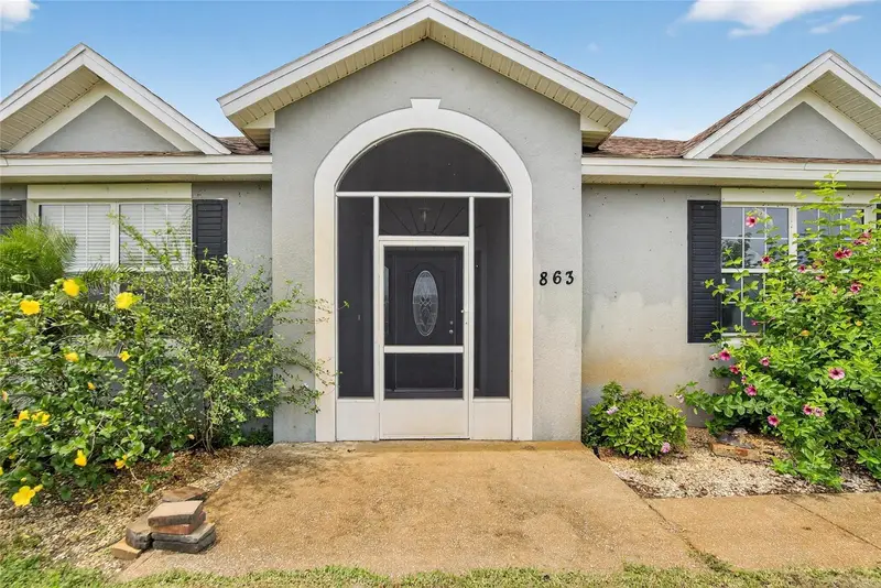 863 C F Kinney Rd, FL