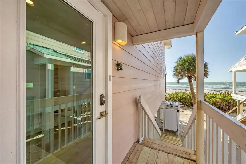 290 Gulf Blvd #17, FL