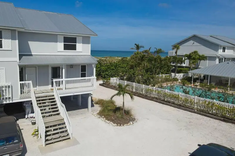 420 Gulf Blvd #13, FL