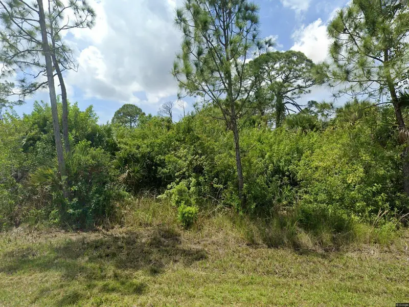 4073 Chippewa St, FL