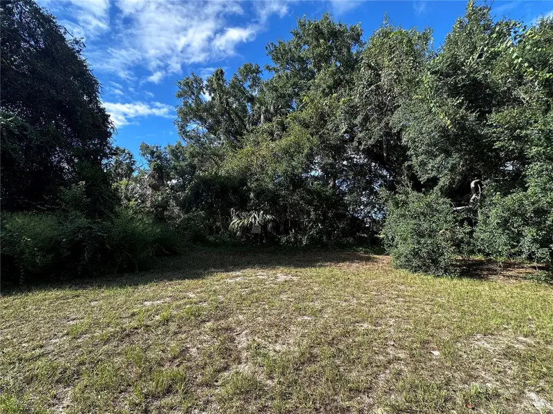 722 Highway 40 W, FL