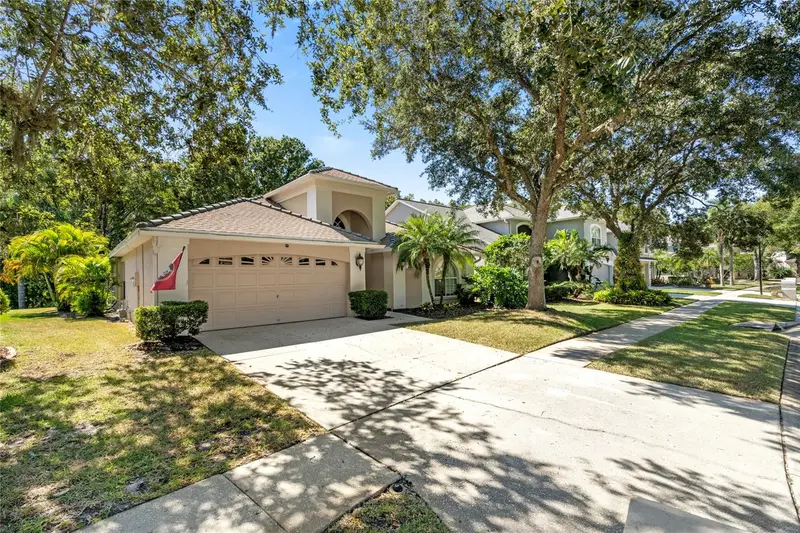 5542 Avenue Du Soleil, FL