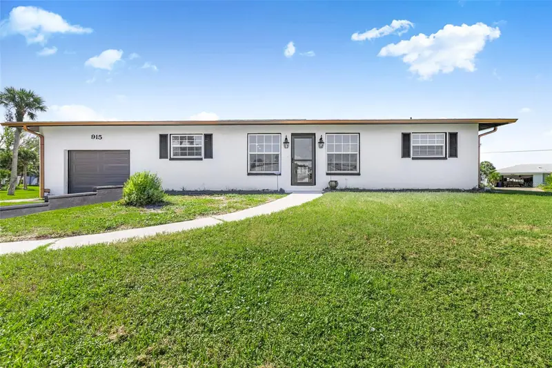 915 Suncrest Ln, FL