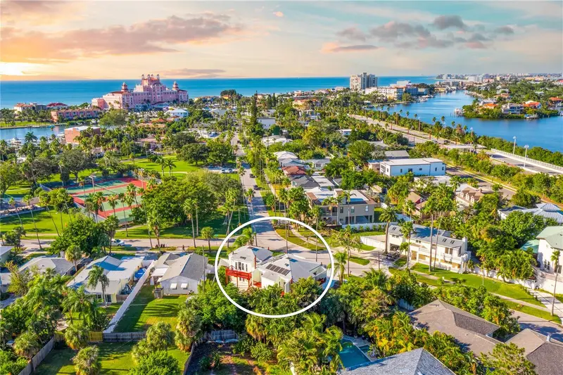 3250 E Debazan Ave, FL