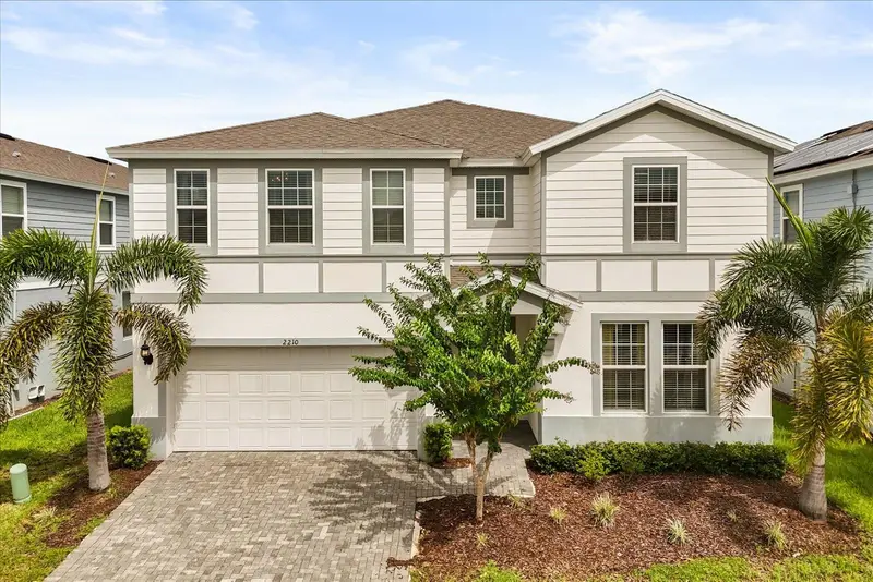 2210 Lelani Cir, FL