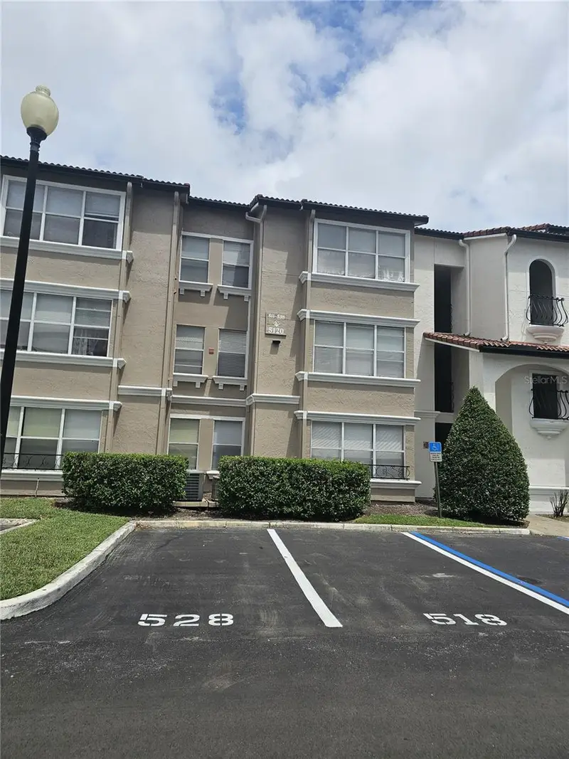 5132 Conroy Rd #932, FL