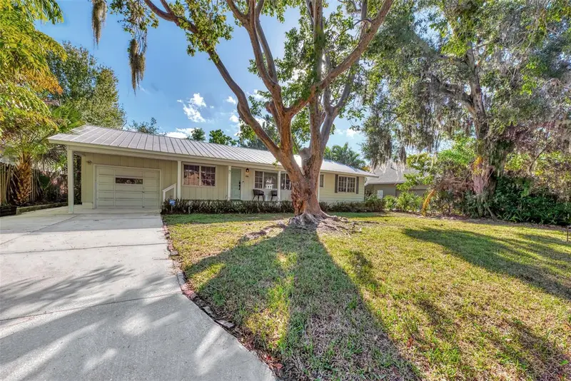 1726 Floyd St, FL