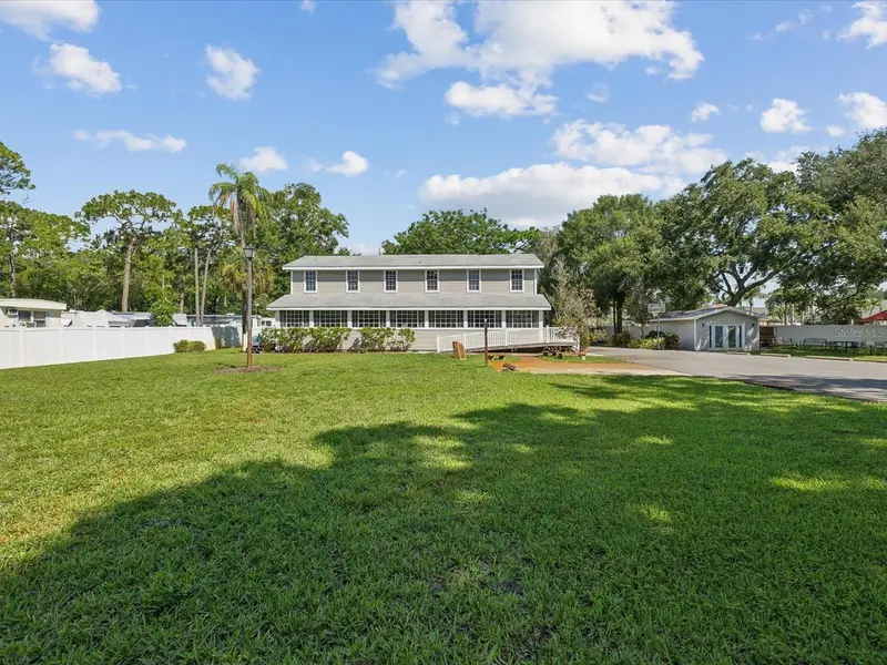 1055 Philippe Pkwy, FL