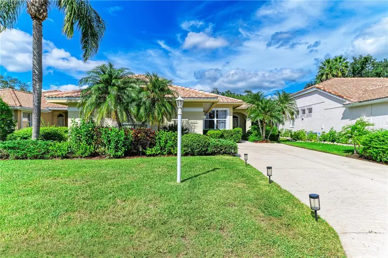 6622 Oakbrooke Cir, FL