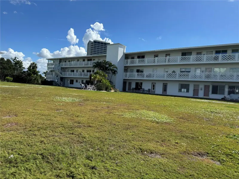767 John Ringling Blvd #2, FL