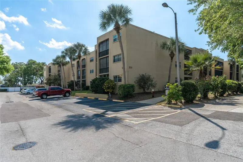11485 Oakhurst Rd #200-207, FL