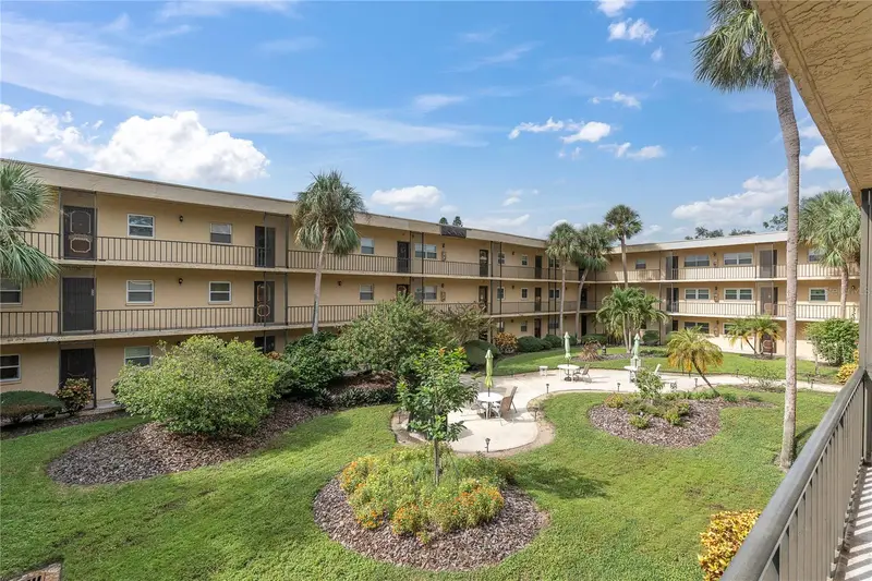 11485 Oakhurst Rd #200-207, FL