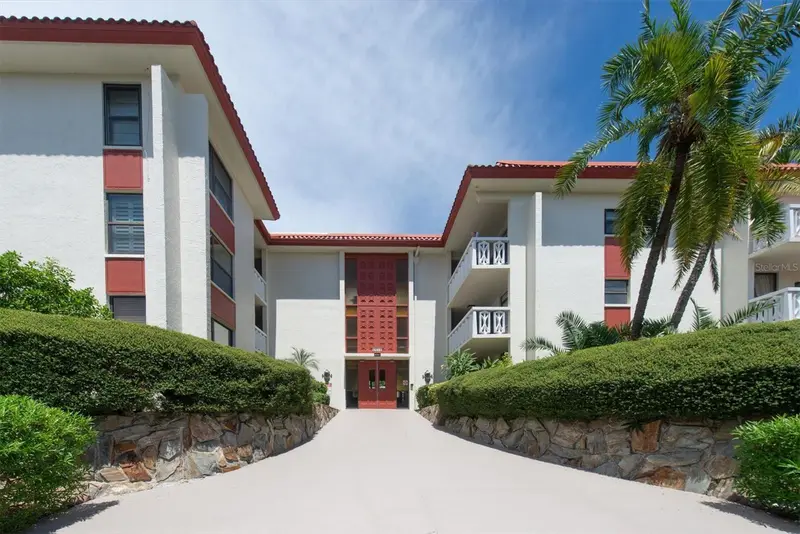2612 Pearce Dr #310, FL