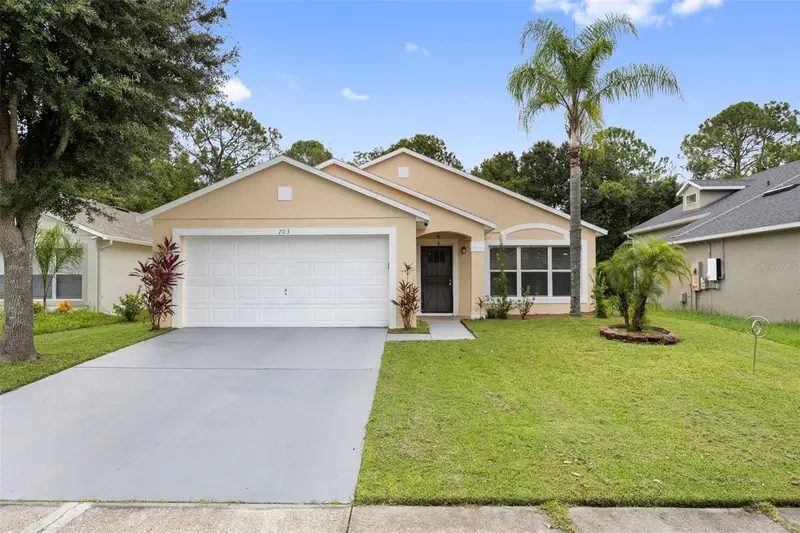 703 Palmera St, FL