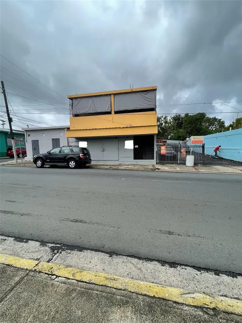 203 Calle Comerio, PR