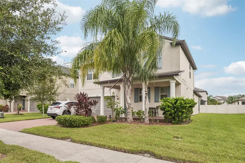 24928 Lambrusco Loop, FL
