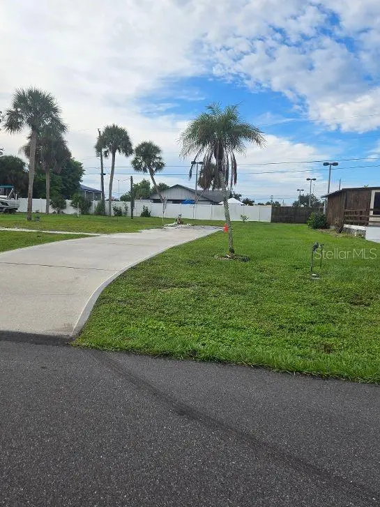 2445 Heron Dr, FL