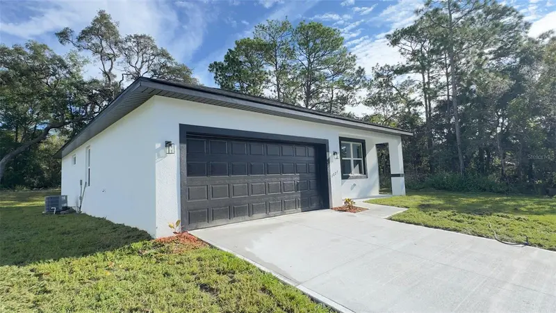 2827 W Xenox Dr, FL