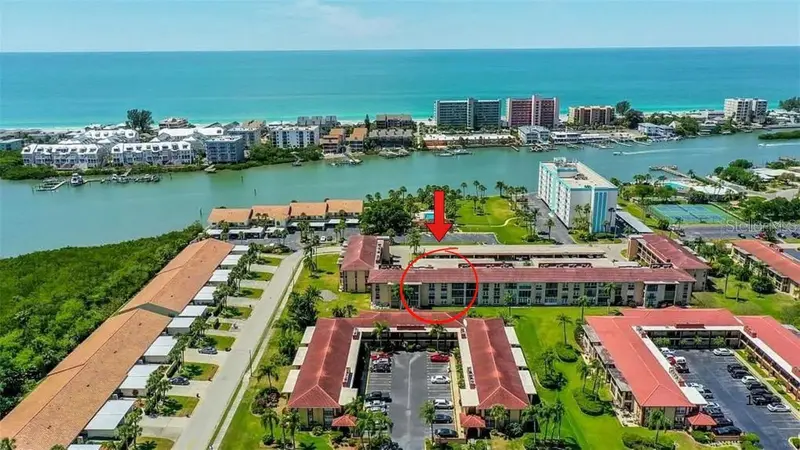 10215 Regal Dr #14, FL