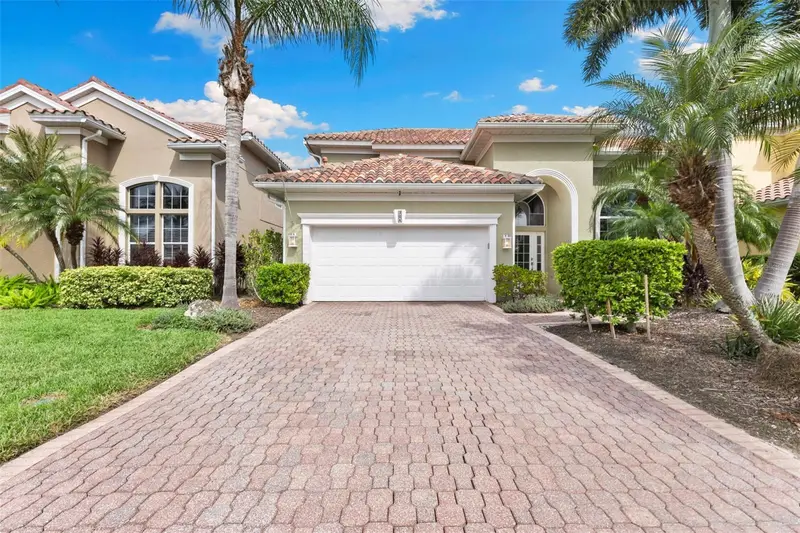 304 9th Ave E, FL