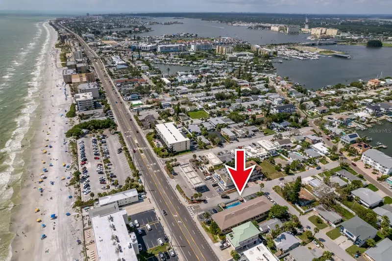 14251 Gulf Blvd #12, FL