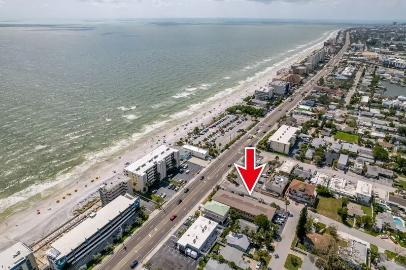 14251 Gulf Blvd #12, FL