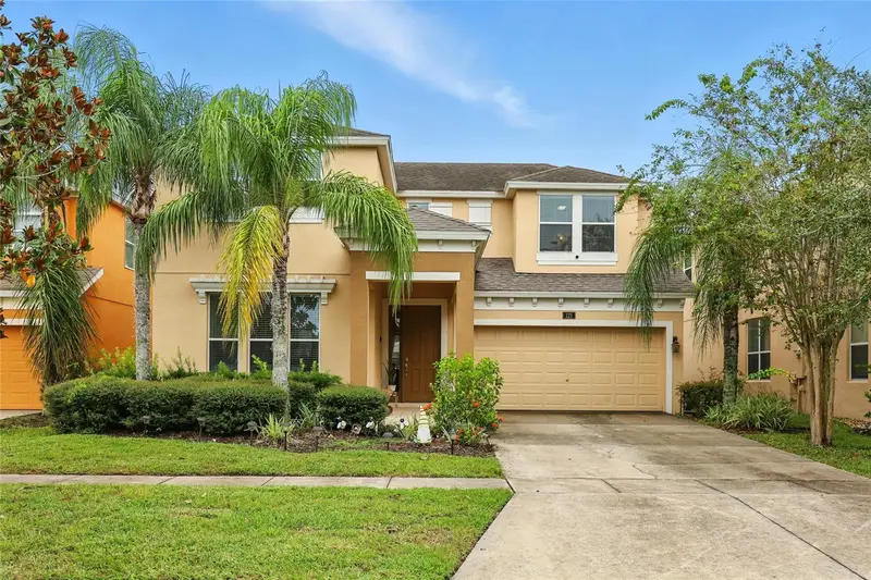 121 Las Fuentes Dr, FL