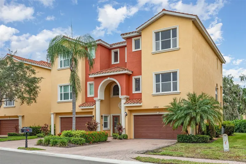 1304 3rd Street Cir E, FL