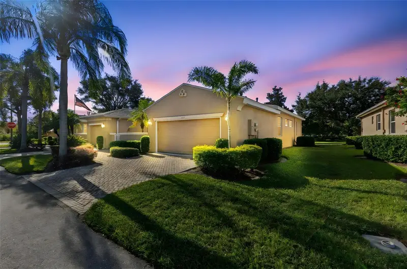 2404 Kensington Greens Dr, FL