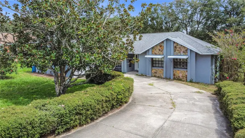 746 Cambridge Way, FL