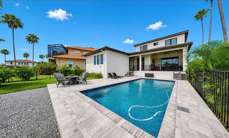 1406 Alhambra Dr, FL