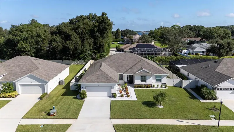 252 Samantha Ave,, FL