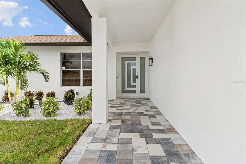 5811 Imperial Ky, FL