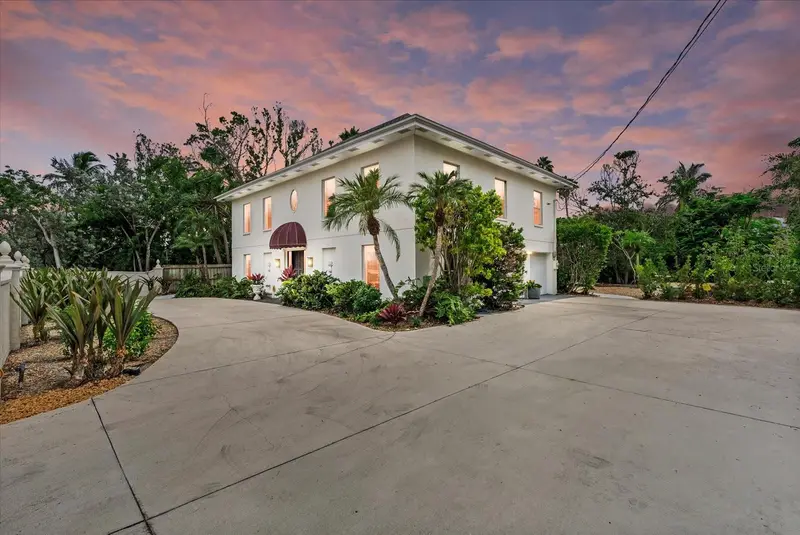 854 Norsota Way, FL