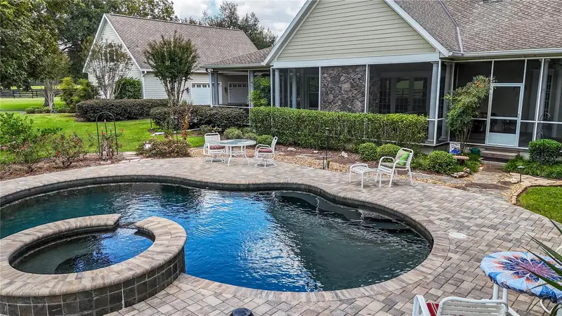 1198 Sw 104th Street Rd, FL