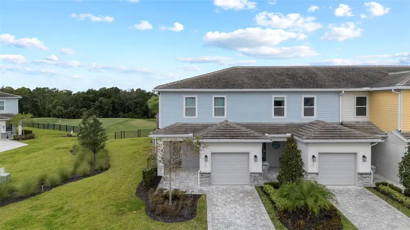 844 Driving Range Ct, FL